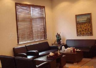 供應高品質竹木百葉窗與竹木百葉片，精選窗玻璃配件