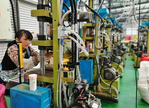 中國鐵建扶貧車間 鐵路力量助深度貧困村駛上致富快車道